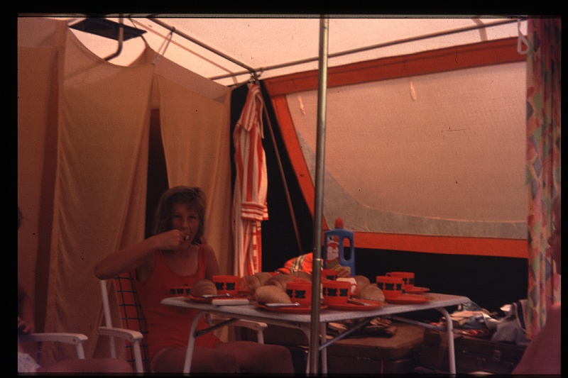 21.Bibione jul 1975 Brigitte.JPG